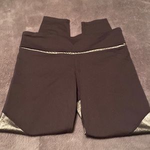 Very nice Joy Lab leggings size Medium Black with metallic inserts.